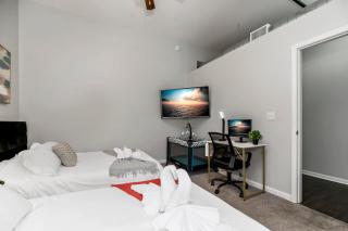 Chic 1BR Near MKC Airport with Gym Pets Allowed - Kansas City - 7