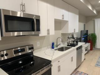 Private 2BR Apartment - Free Off Street Parking, Fast Wi-Fi & Laundry - 3