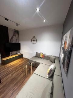 Luxe Haven New Bazzar 5 - 0