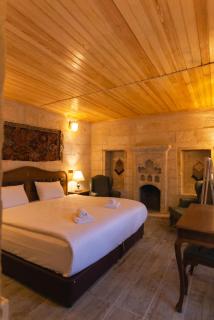 Memory Cave House - 3