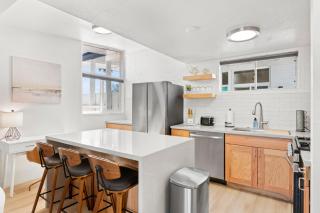 Brand New Home W Parking Blocks From Oldtown- 2b - Scottsdale - 4