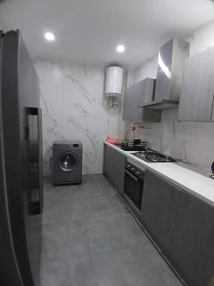 Appartement F4 à Amitié 1 - 9