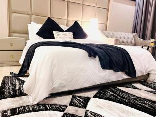 Luxuriously Designed Spacious Studio In JVC - 0