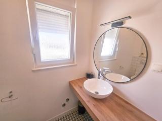 T&T Sea View Apartments - Trogir - 9