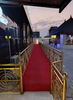 D-e AMBASSADOR LUXURY HOTEL AND SUITE - Iriebe - 1