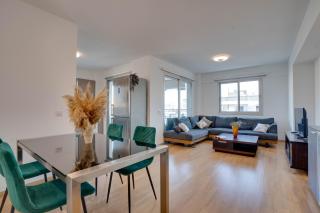 Spacious Modern 3bd Apt In Prestigious Engomi - Ayios Dhometios - 8