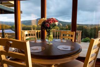 Lakeland Lodge - 400 year old Bavarian Lodge with a private outdoor hot tub - Kinlough - 7