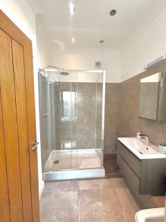 Bethel Suite Canning Town - Free Parking - Londra - 9