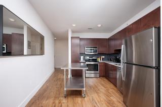 Comfy 2BR w Gym, Parking, Near King Wms&Towers - San Antonio - 7