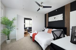 Comfy 2BR w Gym, Parking, Near King Wms&Towers - San Antonio - 9