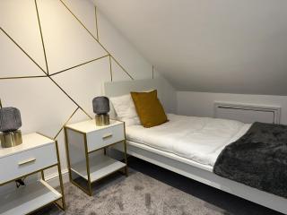 Cozy 2 Bed Home in Ilford- Contractors & Groups Welcome - Londra - 9
