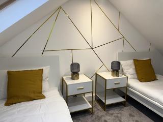 Cozy 2 Bed Home in Ilford- Contractors & Groups Welcome - Londra - 0