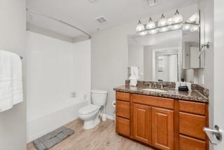 Snug 2BR-Spring Training! w Pool, Gym & Parking - Tempe - 7