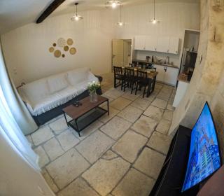 NEW! Wifi, Netflix Le Refuge des Berges - Beaucaire - 9