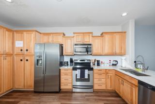 Modern 2BR-Spring Training! w Pool, Gym & Parking - Tempe - 8