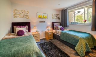 Great large 4Bed house near tube sleeps 7 -Perfect for London stays - Londra - 2