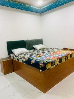 SB Hotel - Ujjain - 0