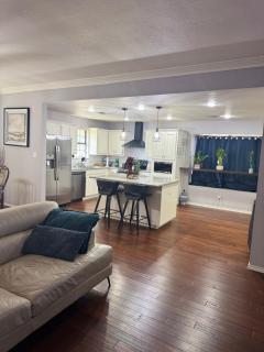 Exotic Abode - Luxury Double Rooms - Denton - 4