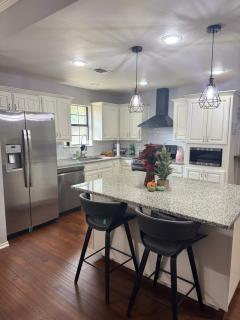 Exotic Abode - Luxury Double Rooms - Denton - 5