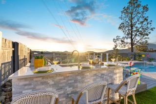 Upscale Resort House, Views, Saltwater Pool, Spa - Spring Valley - 7