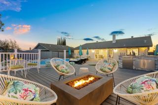 Upscale Resort House, Views, Saltwater Pool, Spa - Spring Valley - 1