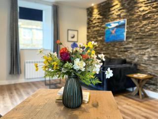 The Queens Nest, 1 - Bed, Sleeps 2 - 6