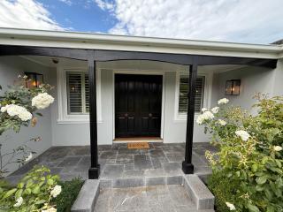 Wandana's Finest Estate - - 4