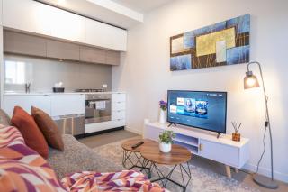 Bright 1br1ba In Mel Cbd Balcony Wifi - Melbourne - 9
