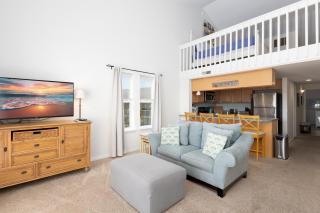 Carolina Waves - Oceanfront Relaxation and Poolside Fun in Surf City! - Surf City - 5