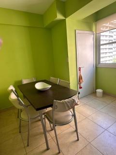 Amplio depto de 2 habitaciones céntrico muy buena ubicacion - Mar del Plata - 2