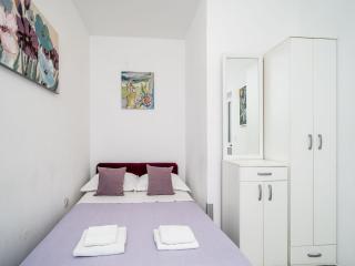 Apartments Isabora - Studio Apartment - 1