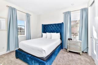 Encore Disney Villa 5 bedroom home & private pool for 12 guests 15 minutes away from all Disney Parks - 1