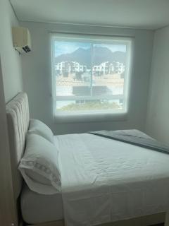 APARTAMENTO DE LUJO con AIRE ACONDICIONADO 5 min del rio Guatapurí centro comercial y parque de la leyenda vallenata - Valledupar - 4