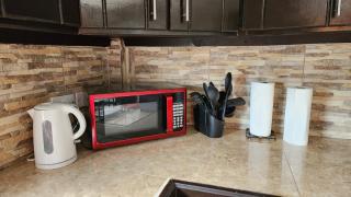 Roseau Canefield Apartment with Full Kitchen Air Conditioning and Wi-Fi Close to town - Canefield Airport - 4