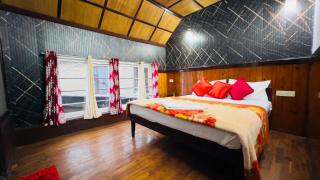 Alleppey Houseboat Viswas Cruise - Alleppey - 1