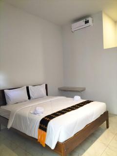 Savira Homestay - - 8