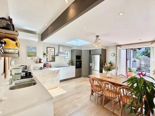 Charm & History 3bdr Cottage & garden studio close to Sydney Harbour views - Sydney - 9
