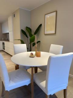 Cute apartment in high rise - 6