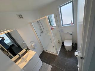 Star View New House and Spa - Christchurch - 5