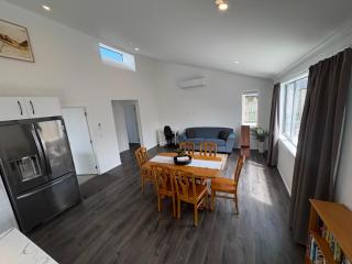 Star View New House and Spa - Christchurch - 7