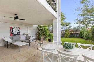 Garden Apt 2Bed x 2Bath, parking - 3