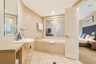 Deluxe Seaside Salt Village Dual Key Apartment - Hosted by Holiday Management - Kingscliff - 3