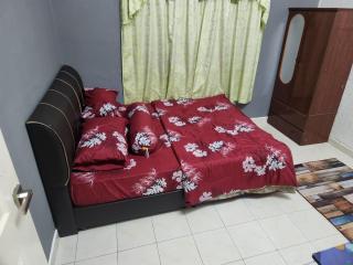 Homestay Hassani - Kepala Batas - 9