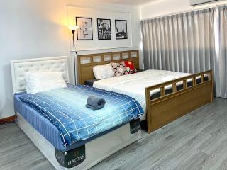 Impact Arena C3 Twin Beds By GoodRoom 24 - 5