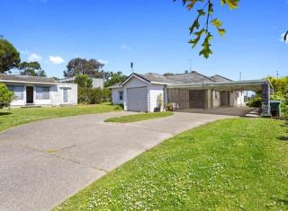 Beach front Somers 1950s family holiday home! - Somers - 6