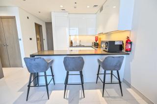 Spacious 1BR with Burj Khalifa View in District One Meydan - Dubai - 4