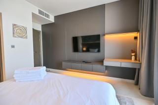 Stylish 1BR by the Lagoon in District One Meydan - Dubai - 7