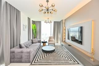 Stylish 1BR by the Lagoon in District One Meydan - Dubai - 9