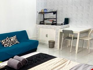 Impact Arena Condo C7 fl12 By GoodRoom24 - Ban Song Hong - 1