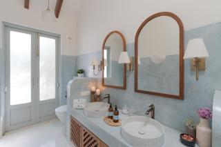 Villa Mandarina - Luxury 4BHK Villa Near Morjim Beach with Pvt Pool, Pool Table & Kids Playground - Siolim - 5